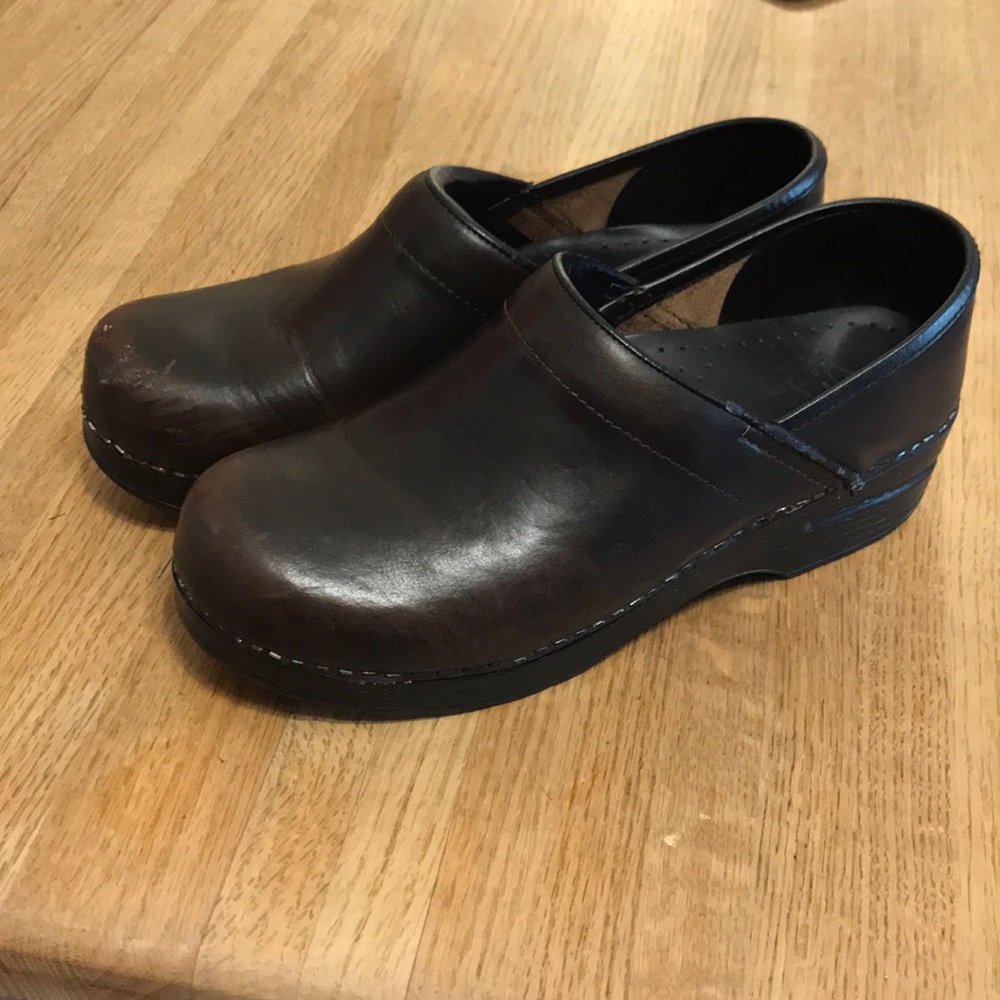 Brown danskos size 39
